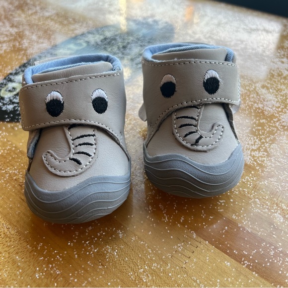 Stride Rite Elephant Pre Walker Boot - Picture 3 of 5